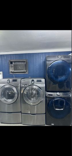 Samsung Front Load Washer and Dryer Set