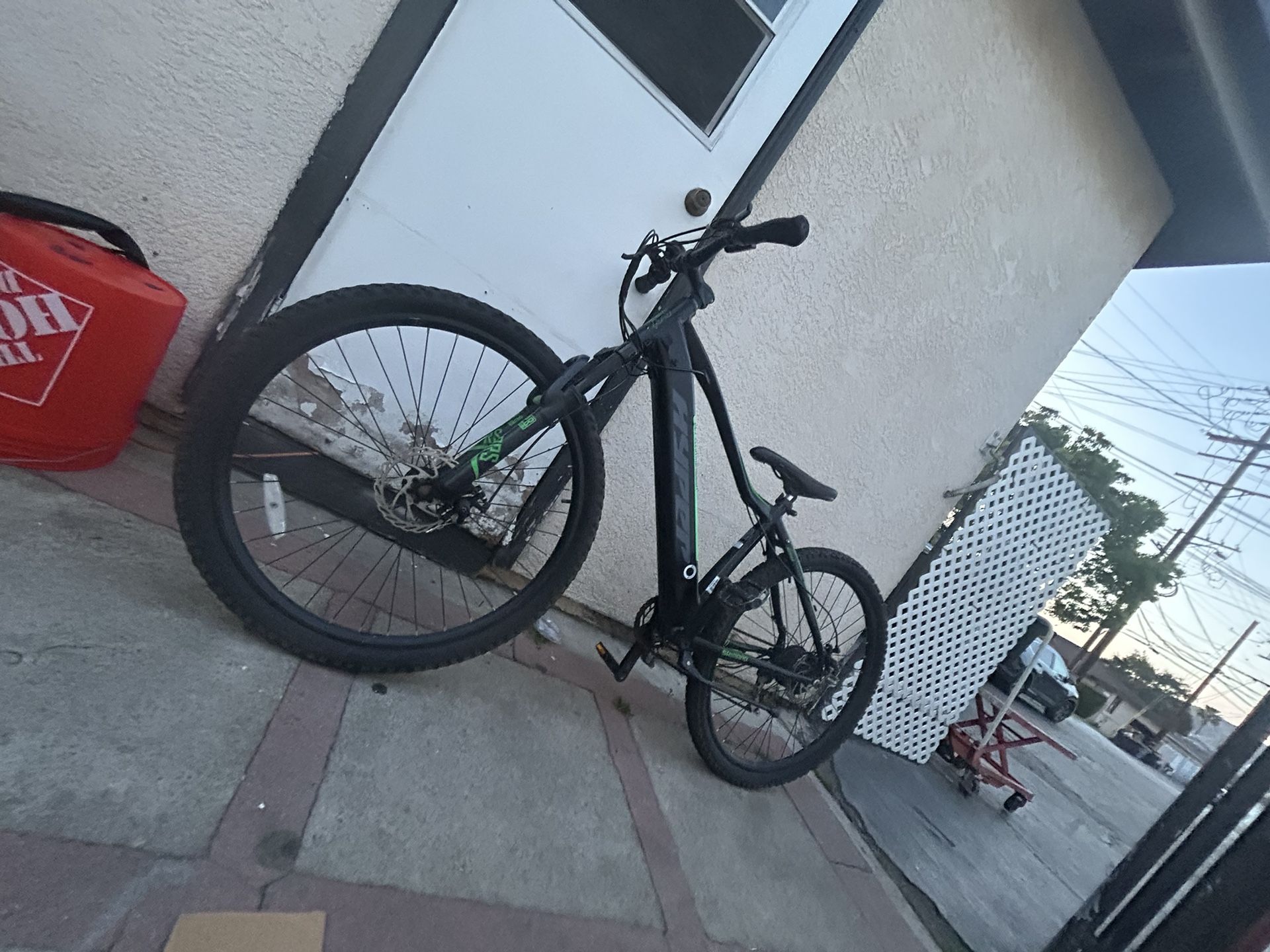 E Bike 36 Volt Pedal Assault
