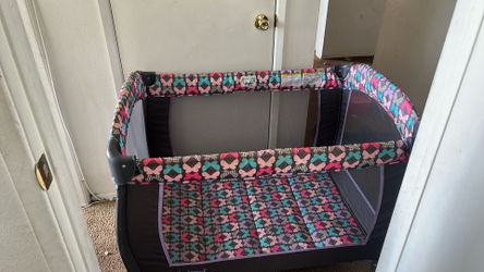 Play pin and sleeper