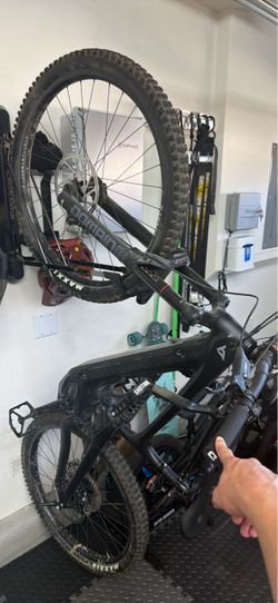 2024 yt decoy e-MTB electric mountain bike