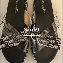 Designer Sandals 