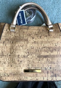 Anne klein