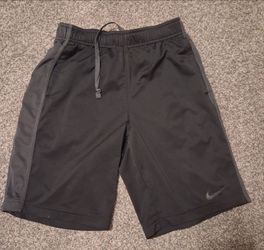Youth Nike Dri Fit Athletic Shorts size M