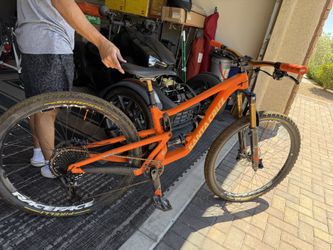Santa Cruz Hightower Mountain Bike Used 2x Excellent Condition