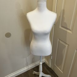 Female Mannequin