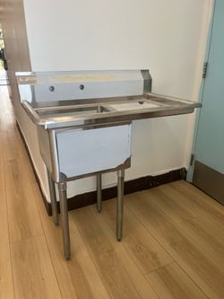 Stainless commercial sink