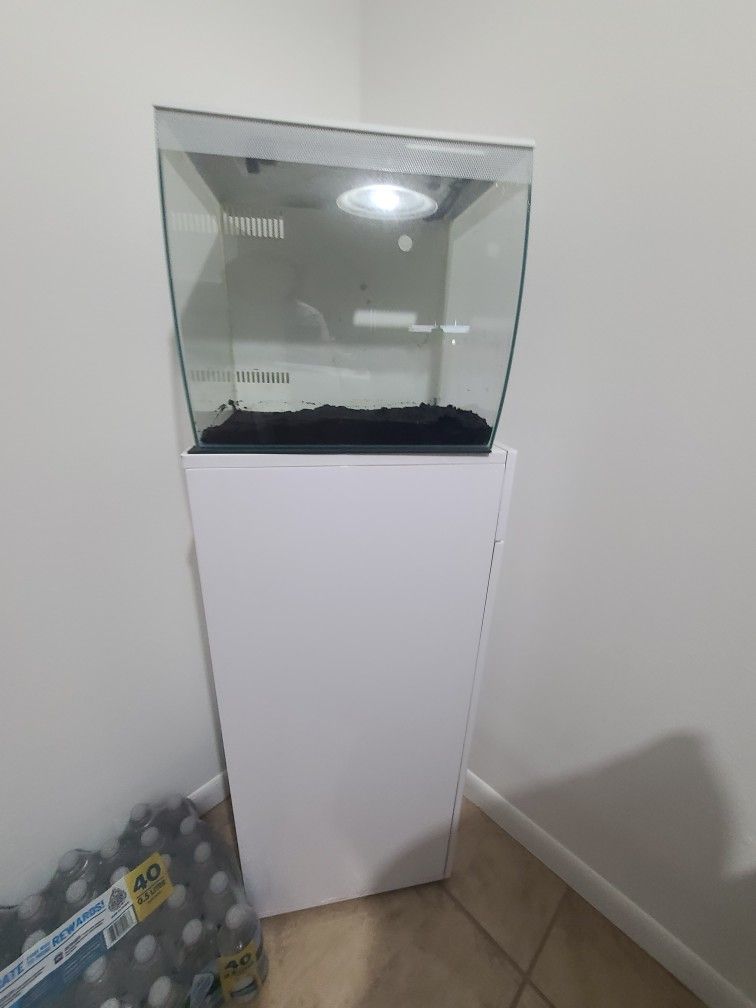 Fluval 15 Gallon Tank With Stand 