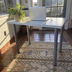 Lovely IKEA LINNMON/ADILS White Desk or Small Dining Table