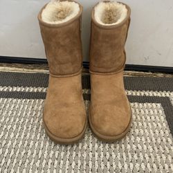 Ugg