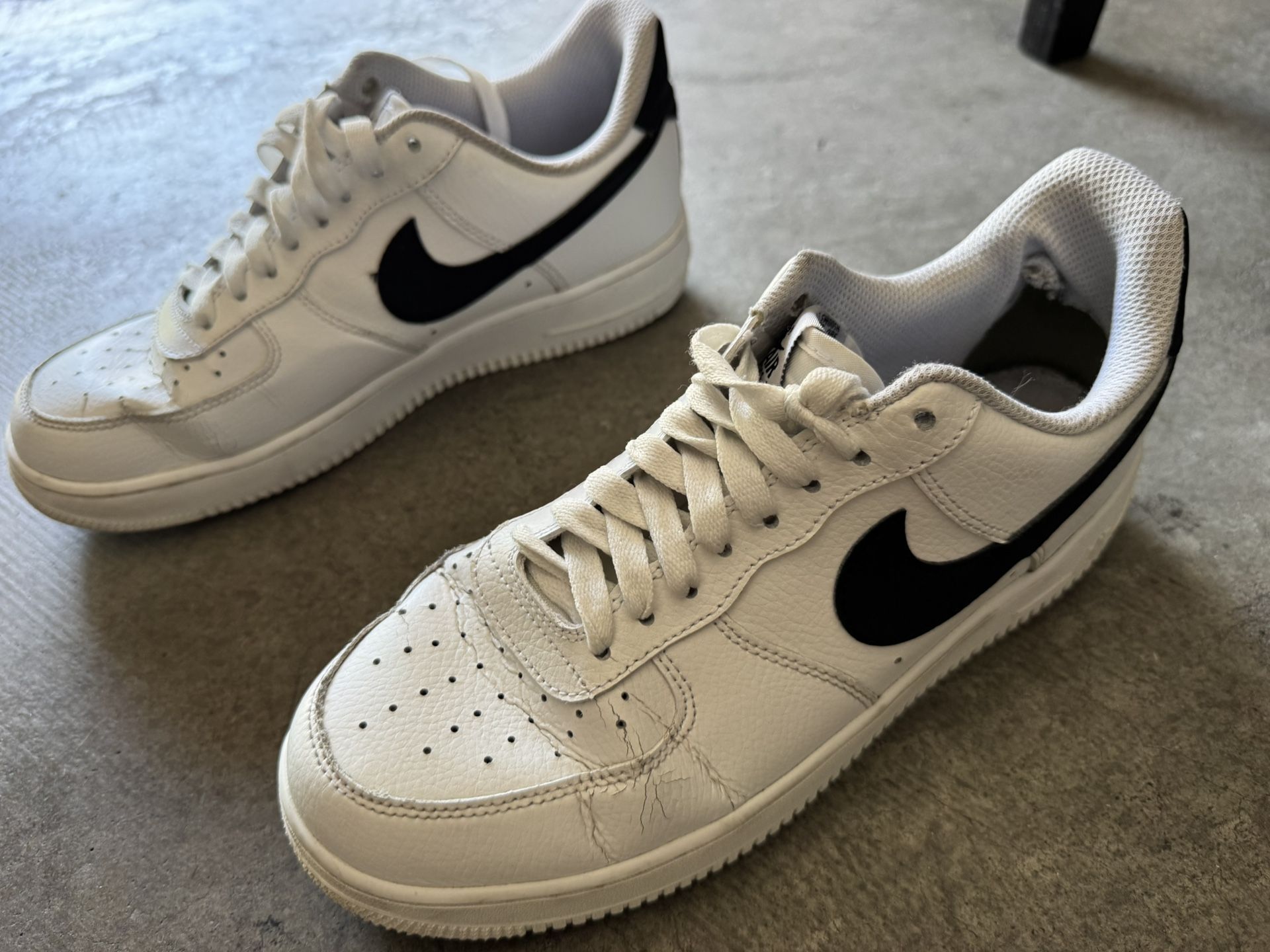 Nike Air Force Size 8.5 Men’s Model CR2302-100