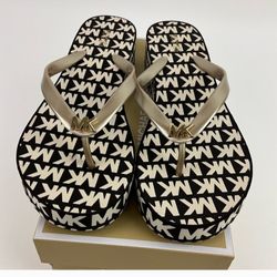 Michael Kors Ladies Bedford Glam Flip Flop 