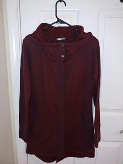 Small / medium North Face jacket. Like new