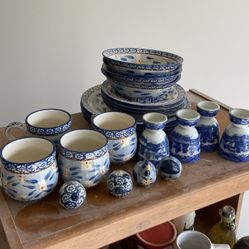 Decorative Dish Set ( Brand New)