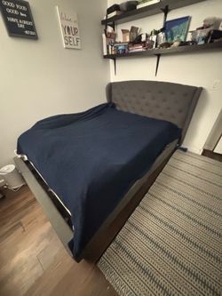 Bedroom set