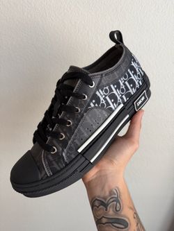 Dior B23s (Size 11)