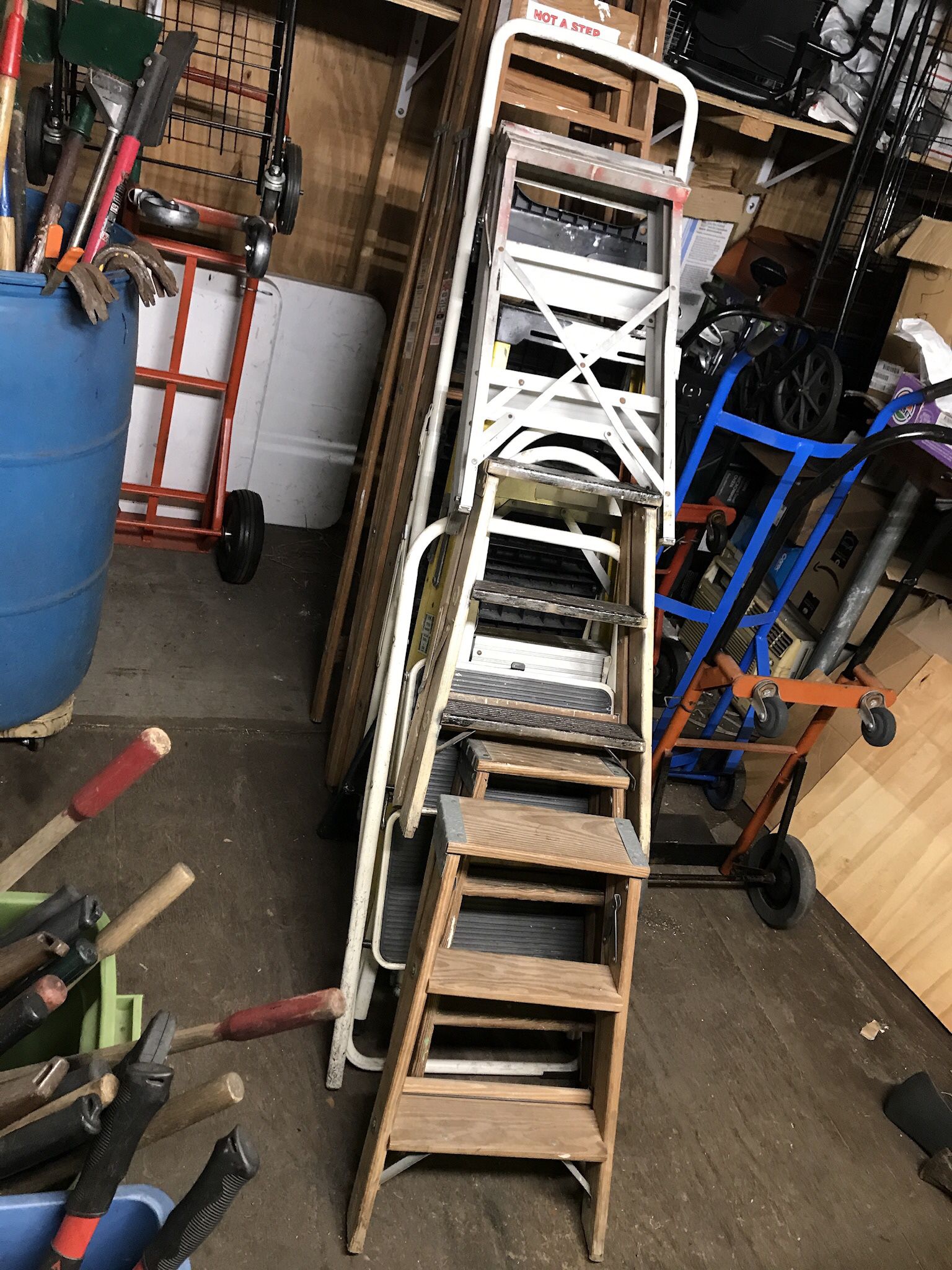 Ladder 4’ & 8’ Fiberglass Stepladder A Frame $$$40 & $75 & 