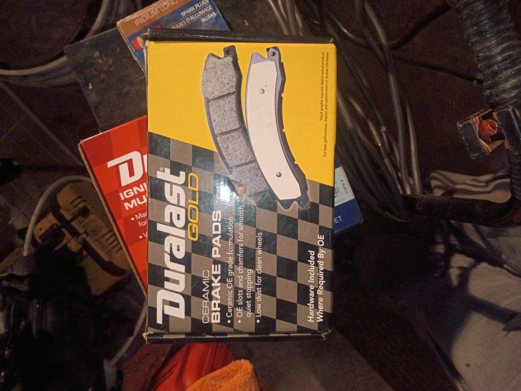 Duralast Gold Ceramic Brake Pads