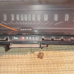 1971 Chevy Chevelle Sweep Cluster W/ Clock Rare!