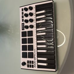 Akai MPK mini