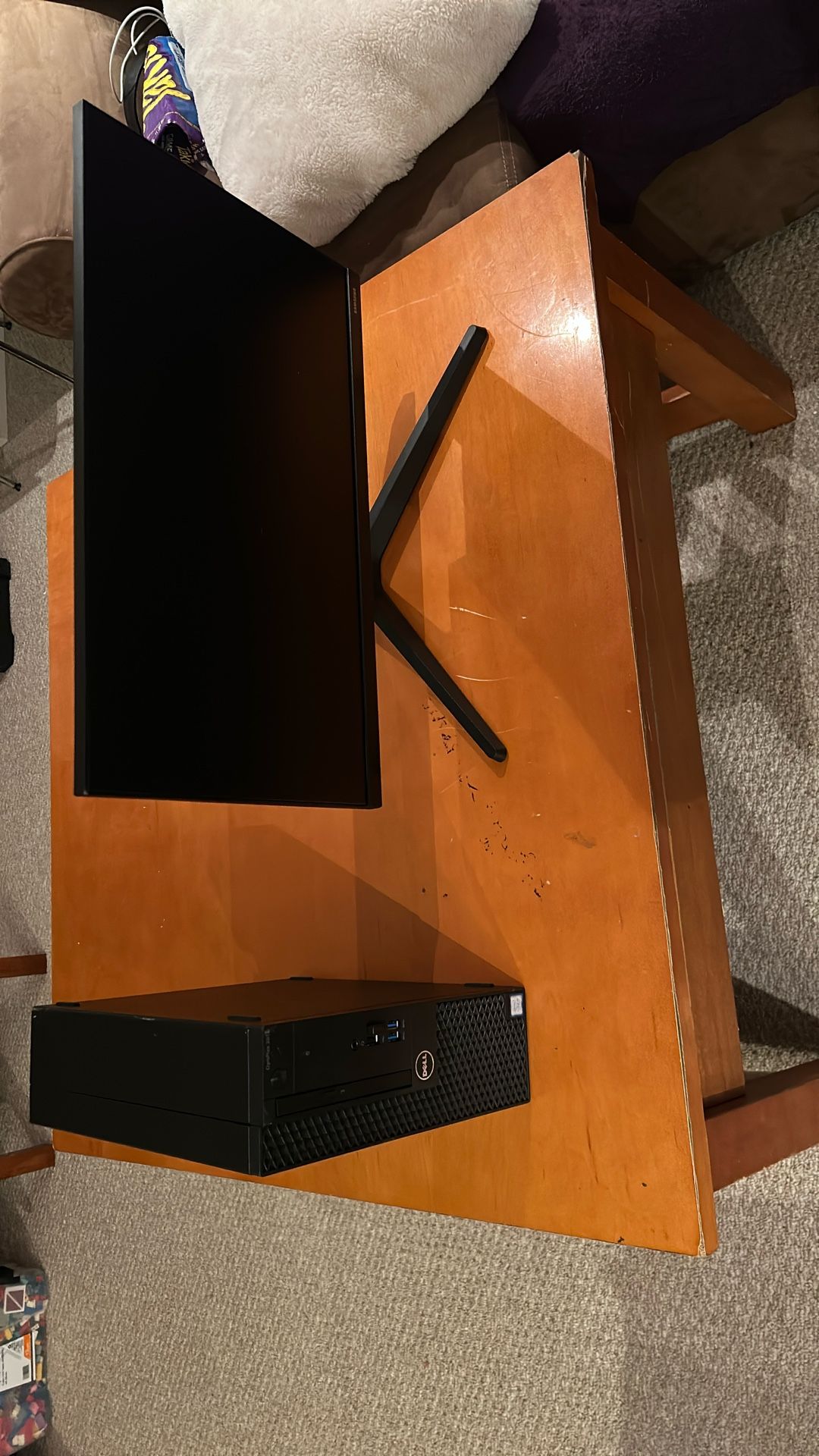 Working Dell Pc Core I 5 7Gen With A Samsung 1080 P Working Monitor.