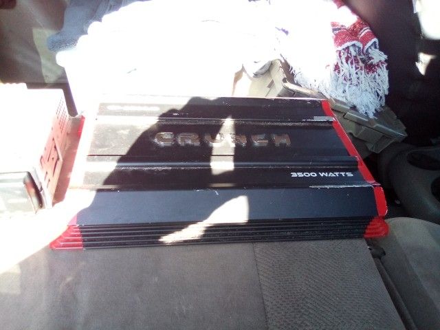 Crunch Amplifier/Pioneer Stereo