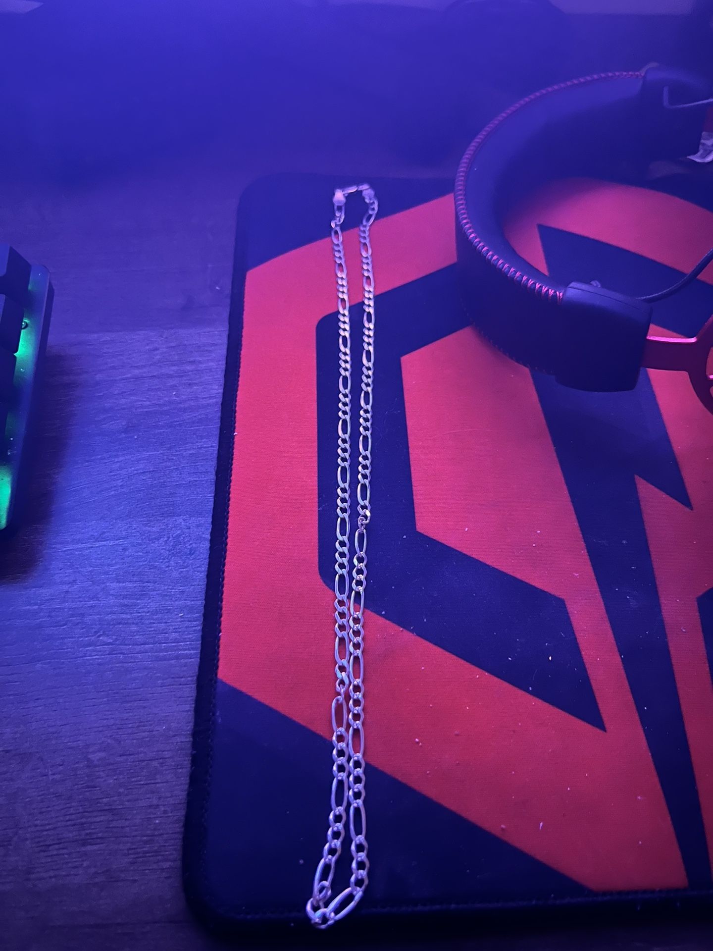silver figaro chain