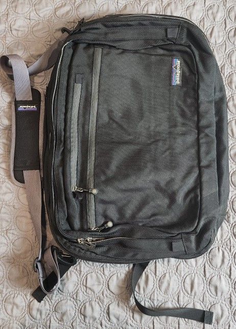 PATAGONIA MLC Bag Zip Pocket Strap Duffel Travel Converts to backpack Vintage