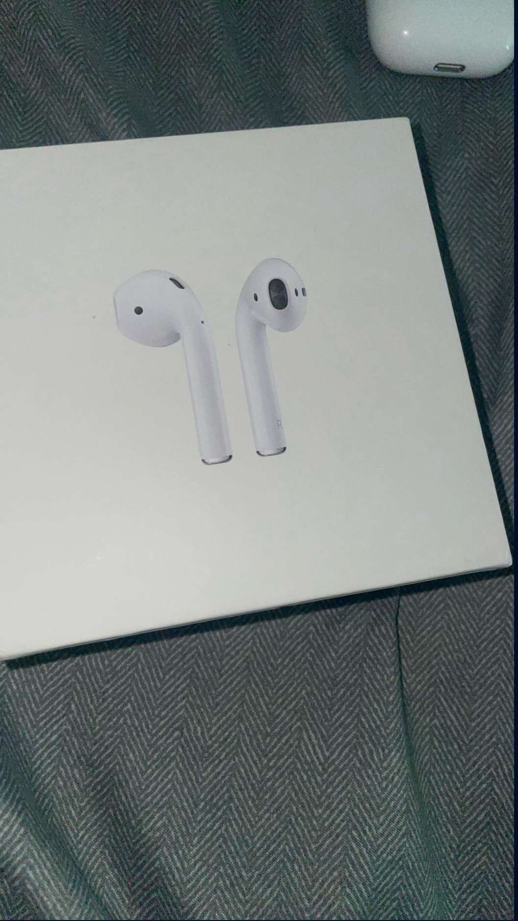 AirPod Pro2s Dm I Sell Fast