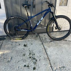 MOUNTAIN BIKE GT ZASKAR