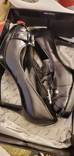 Alfani blck heels size 7
