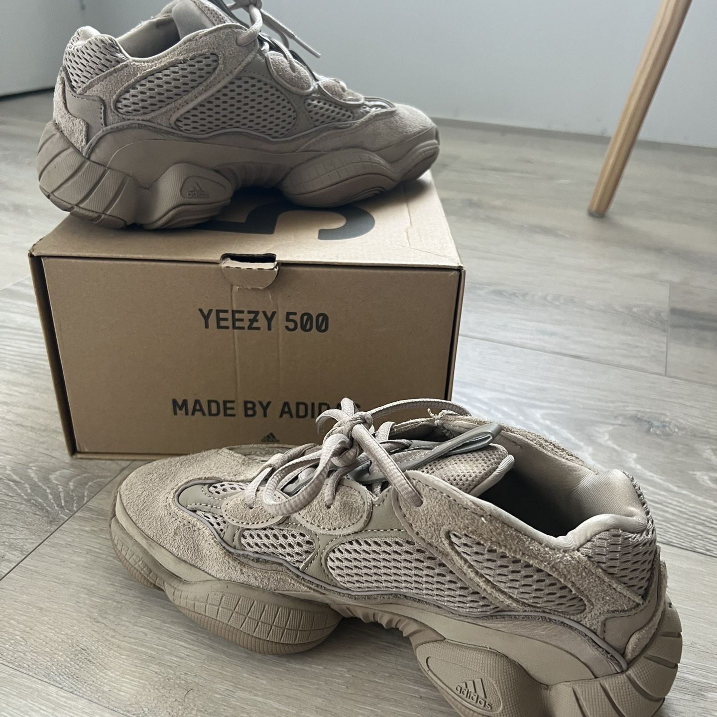 Adidas yeezy 500 blush 6.5 2025