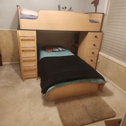 Wood Bunk bed