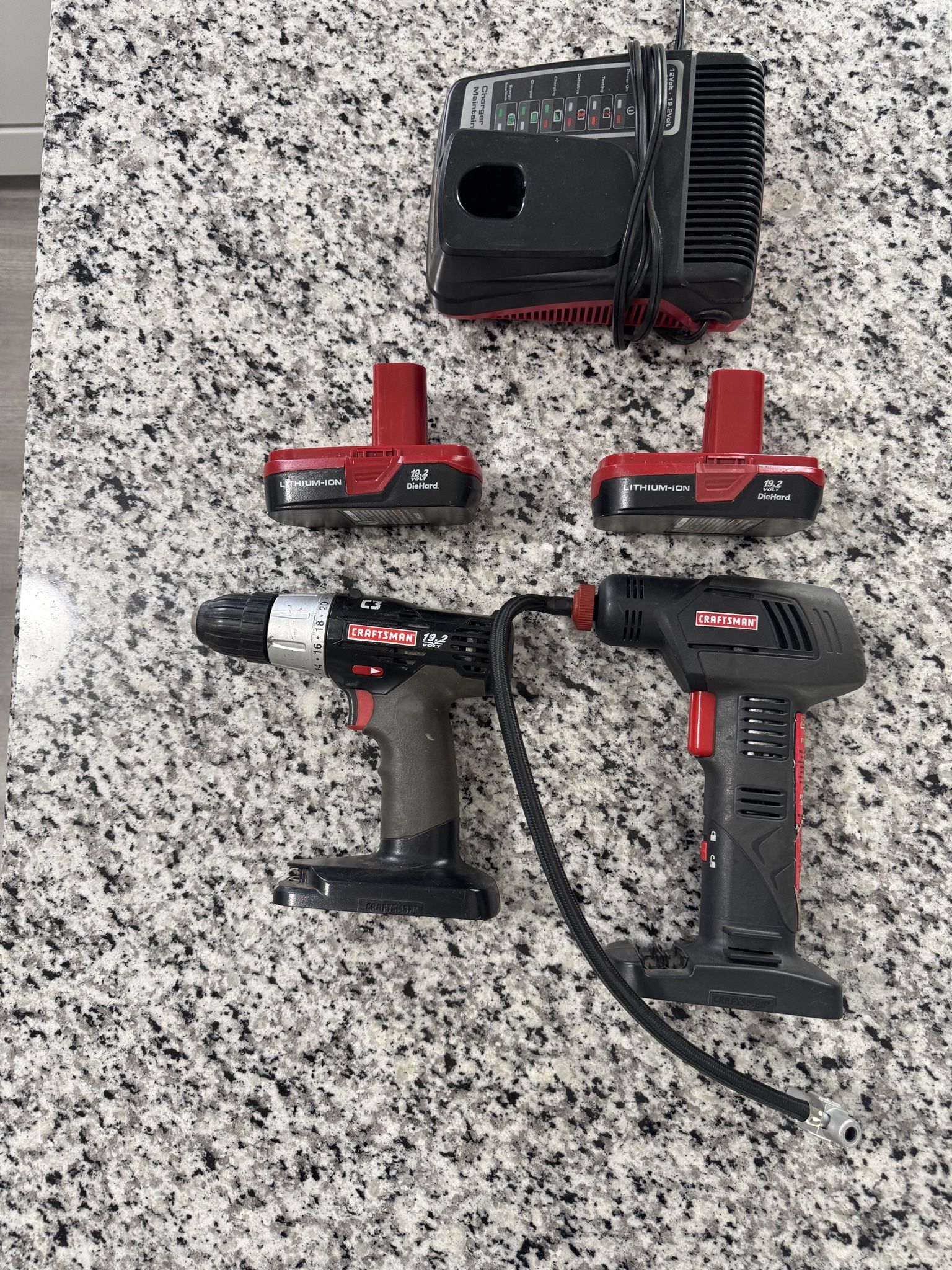 Craftsman 19.2 Battery Drill And Air Pump