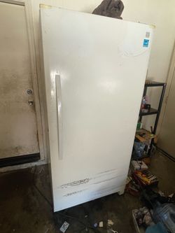 Kenmore upright deep freezer 21.3 cu.ft.
