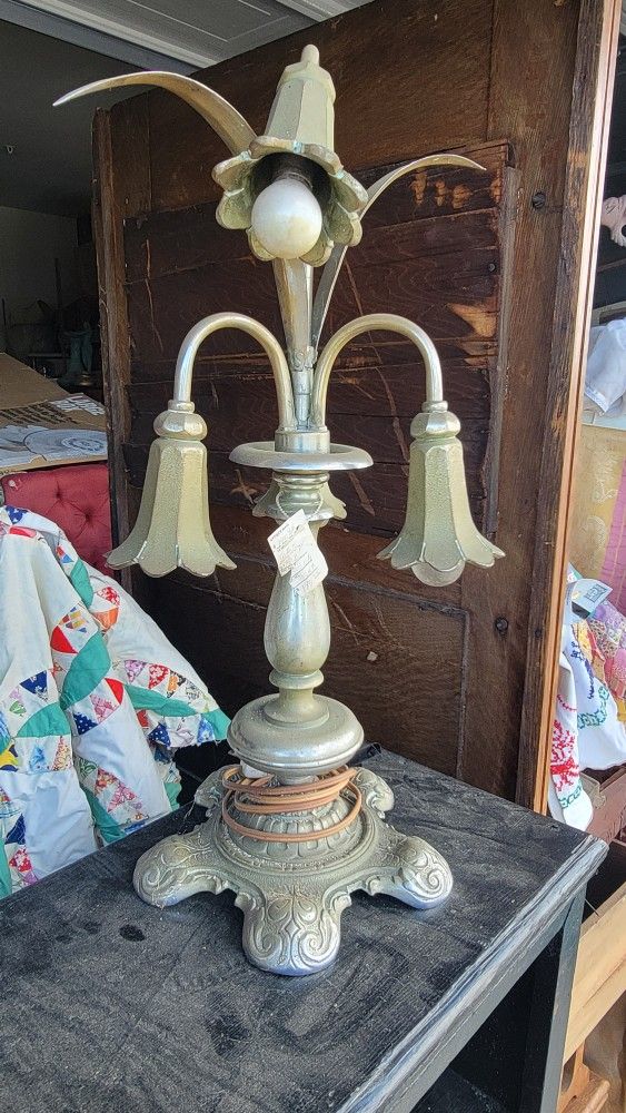 Antique Lotus Blossom Lamp