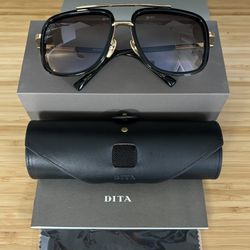 Sunglasses 