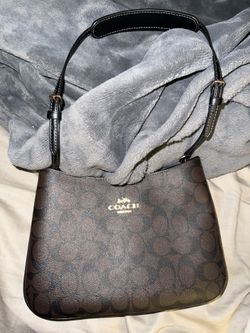 Coach Shoulder Handbag