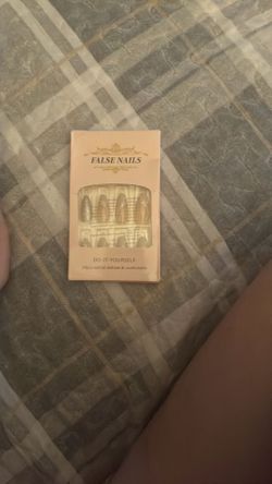 False nails