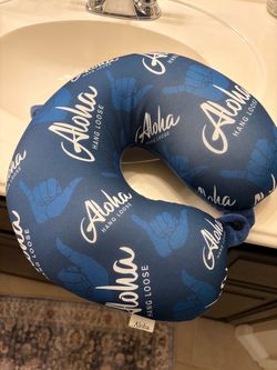 Neck Pillow for Flying/Road Trip