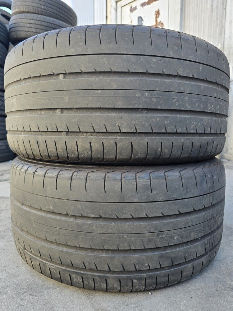 (2) 265 40 19 Yokohama Tires