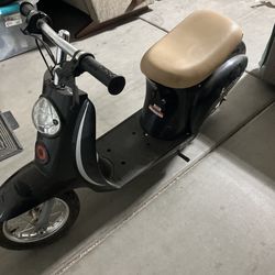 Electric Razor scooter