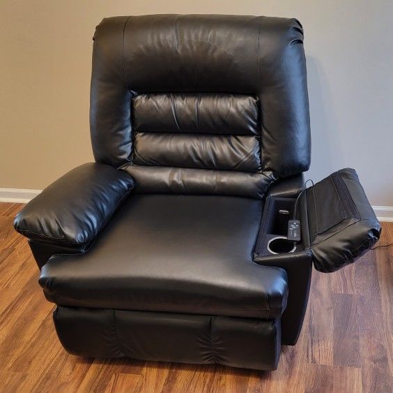 Serta Big & Tall Massage Recliner Faux Leather Black Manual