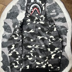 Bape Hoodie Glow In The Dark Size Medium 