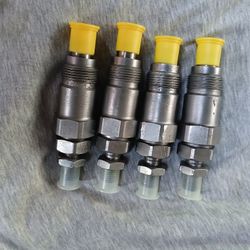 Inyectores Diesel Para Un Isuzu PR 95 Oh 96 Precio Cada Uno $200