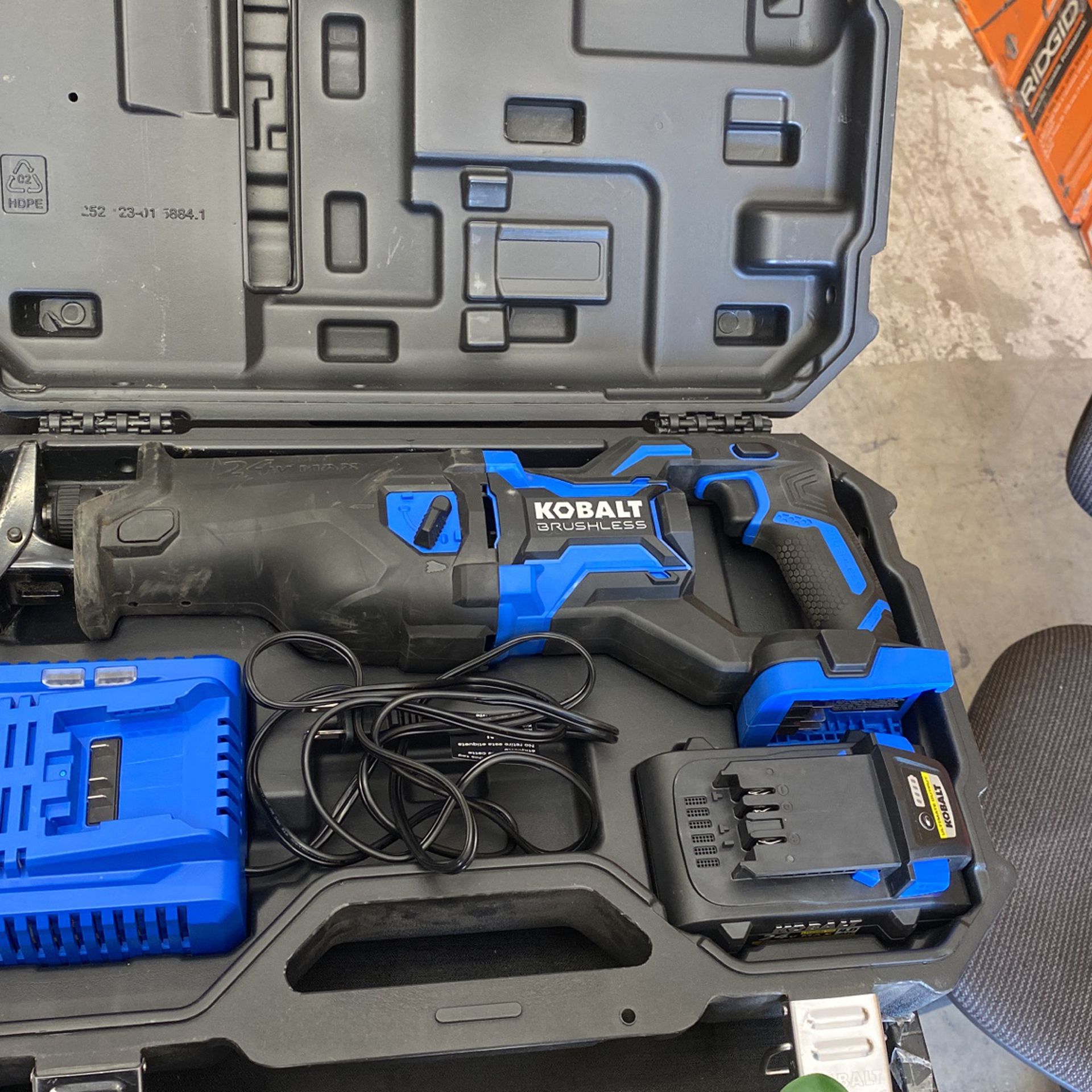 Kobalt XTR 24-volt Max Variable Speed Brushless Cordless Reciprocating Saw (Bare  Tool) Item #1518743 Model #KXRS 124B-03 for Sale in Hesperia, CA OfferUp