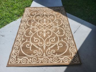 Brown Scroll Pattern Indoor Outdoor Area Rug