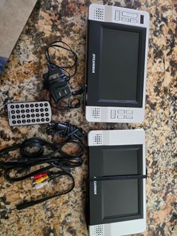 Dvd player behind headrest