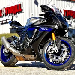 2023 Yamaha YZF-R1M