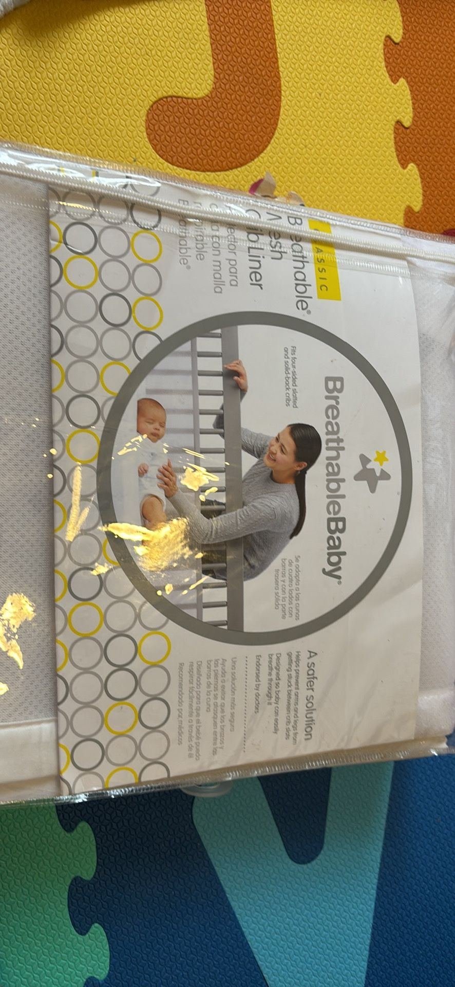 Breathable baby crib liner