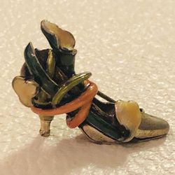 Beautiful Vintage Sterling Silver Pin Brooch 